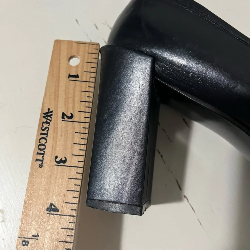 GUCCI Black Leather Block Heels Size 8 1/2 B Gold Tone Bar Across Toes Y2K - Picture 7 of 12